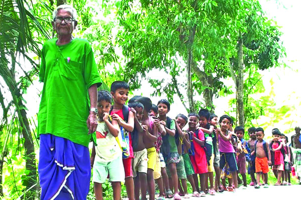 তালপাতায় শিক্ষার হাতেখড়ি